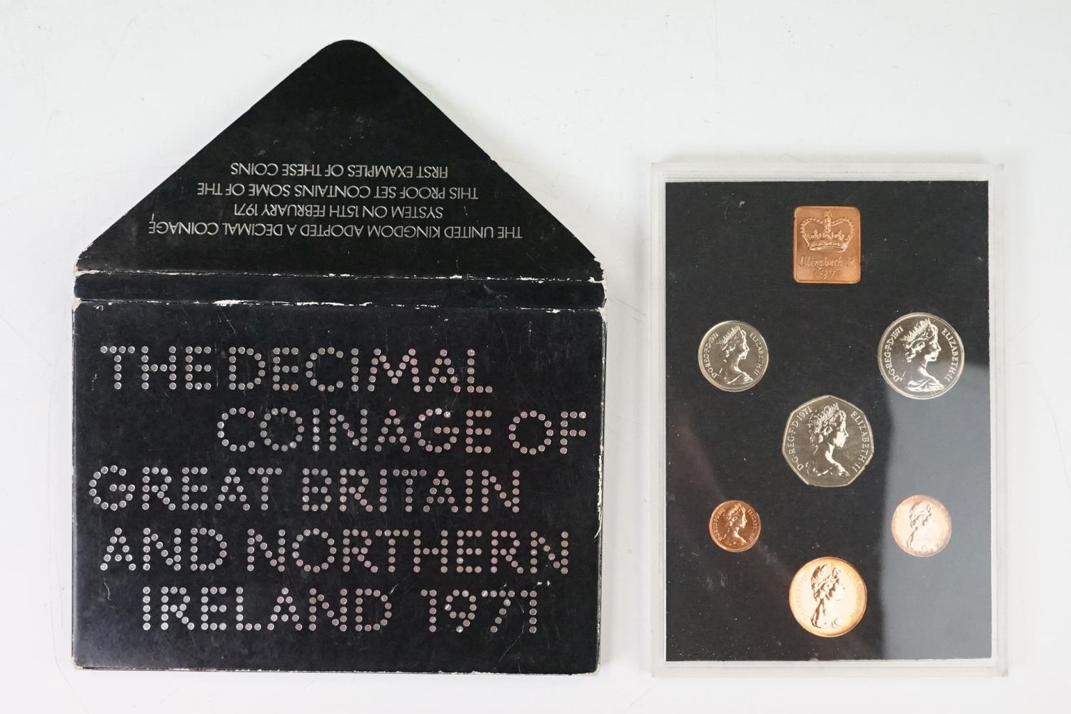 A collection of Royal Mint uncirculated coins to include 1994 year set, 1971 year set, 1970 year - Image 16 of 18