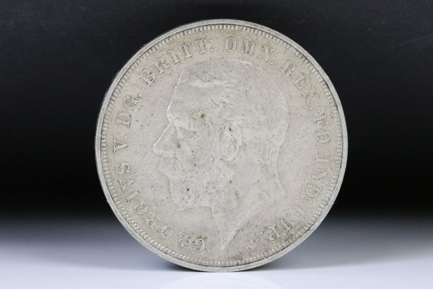 A collection of four British King George V 1935 pre decimal silver full crown coins. - Image 8 of 8