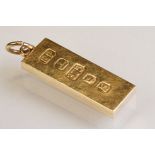 9ct gold ingot pendant, length of ingot approx 4cm