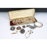 A collection of mixed jewellery to include two 9ct gold bar brooches, victorian silver jewellery and