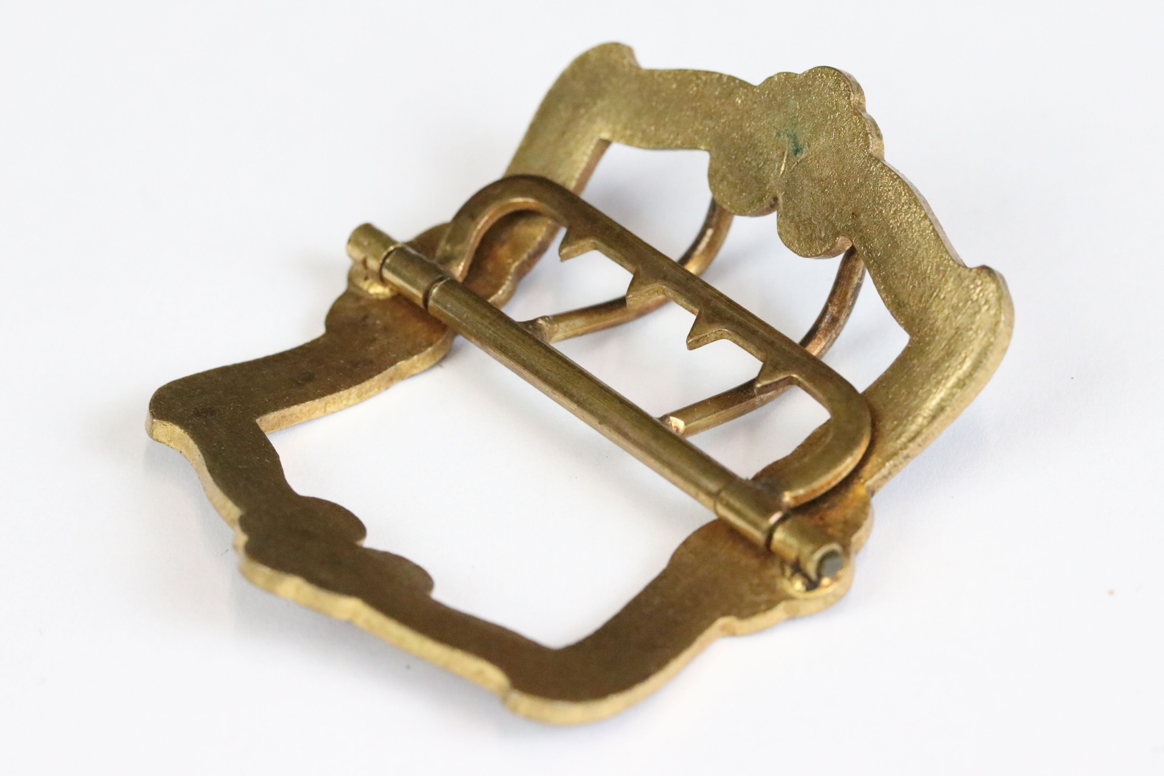 An antique brass shoe buckle with ornate purple enamel decoration. - Image 2 of 3