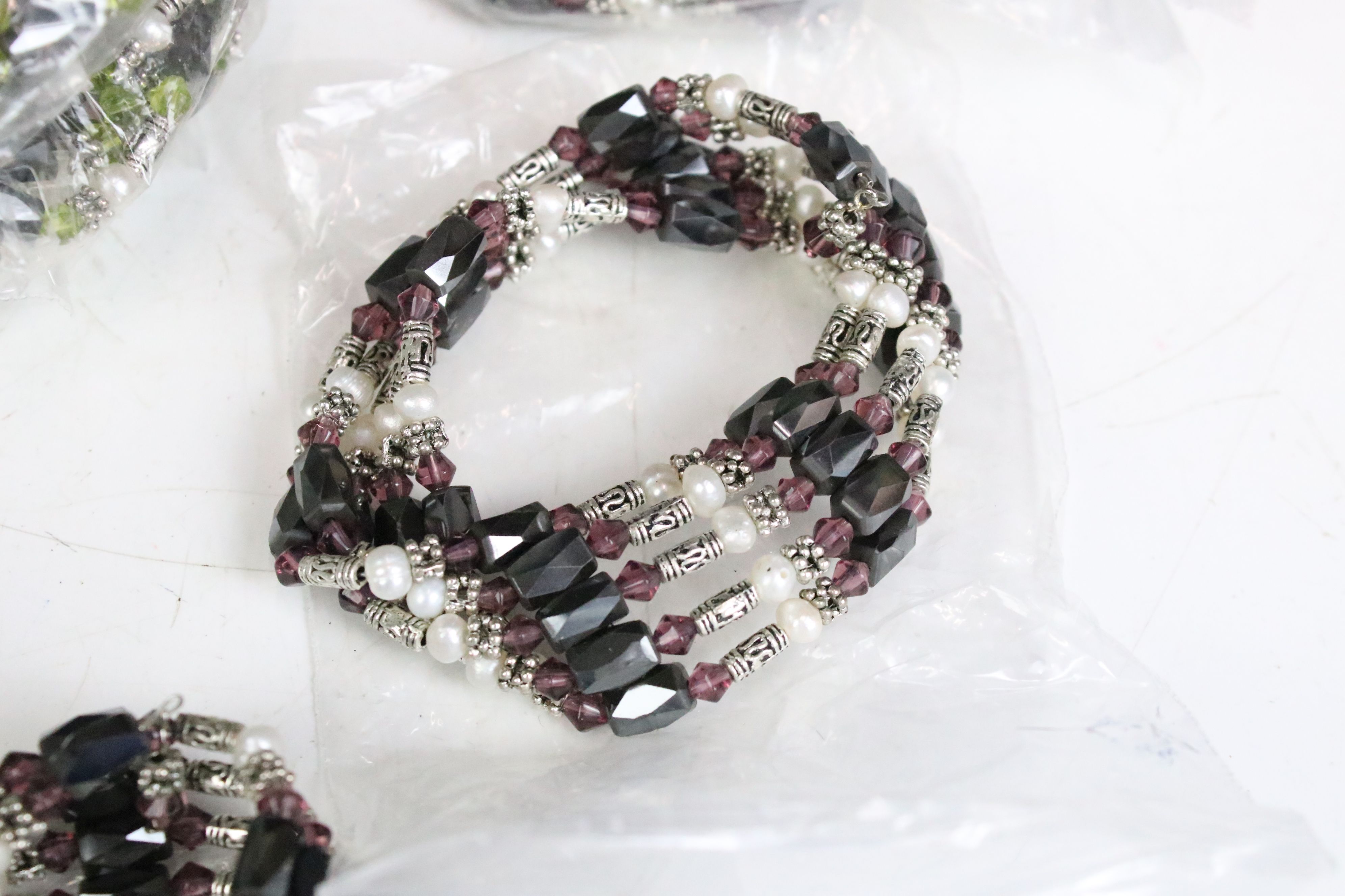 A collection of approx thirty nine beads, pearls and hematites necklaces with magnetic fastenings, - Image 3 of 7