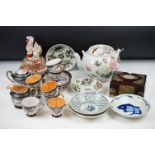 Group of Oriental ceramics to include 2 x Chinese Famille Rose celadon dishes (13.5cm diameter), 2 x