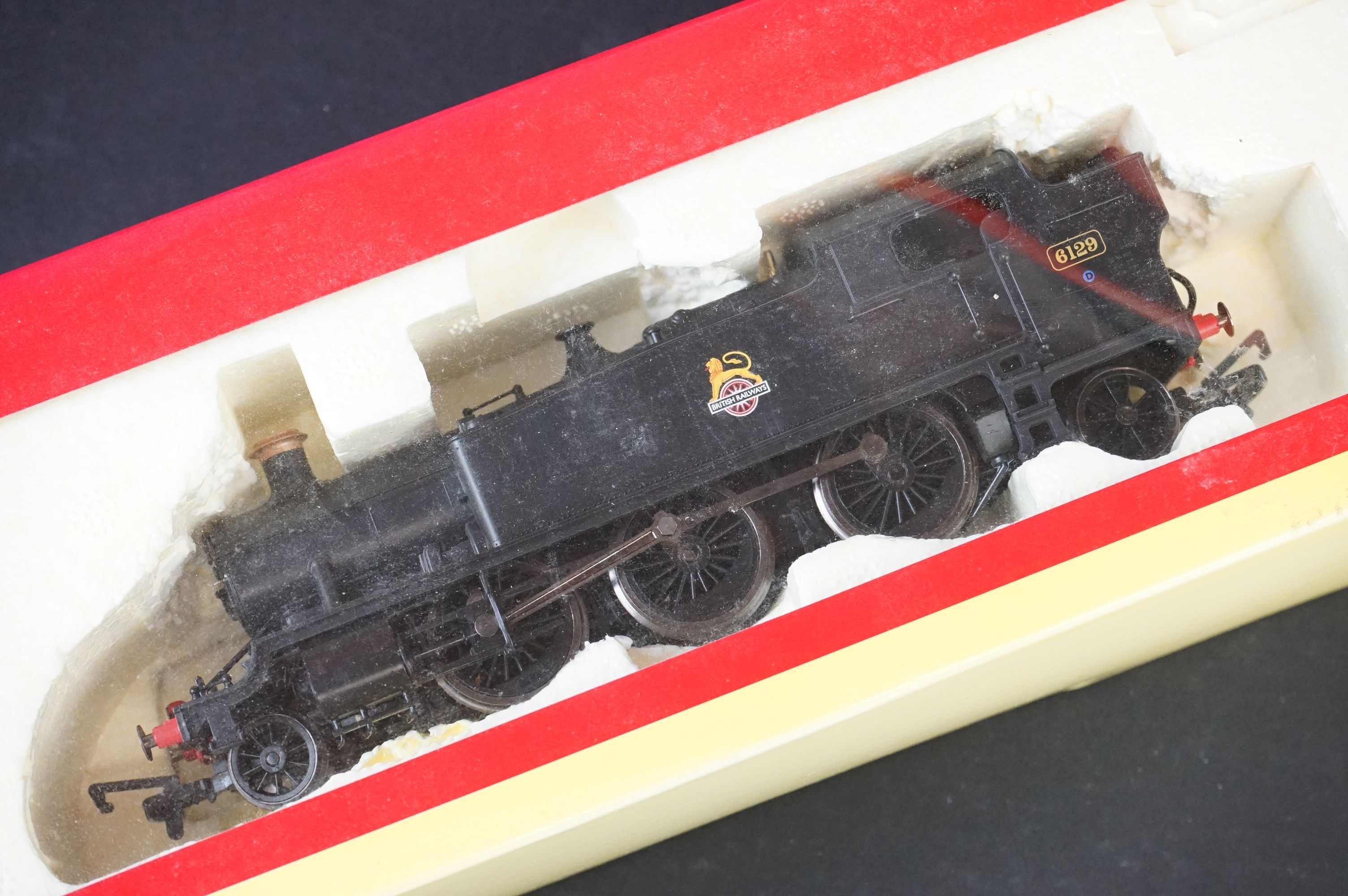 Three boxed OO gauge locomotives to include Bachmann 32311 Collett Goods 2259 BR Black Early - Image 3 of 9