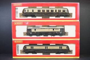 Three boxed Hornby OO gauge Locomotives/Railcars to include R2524 GWR Diesel Railcar No 29, R2516 Bo