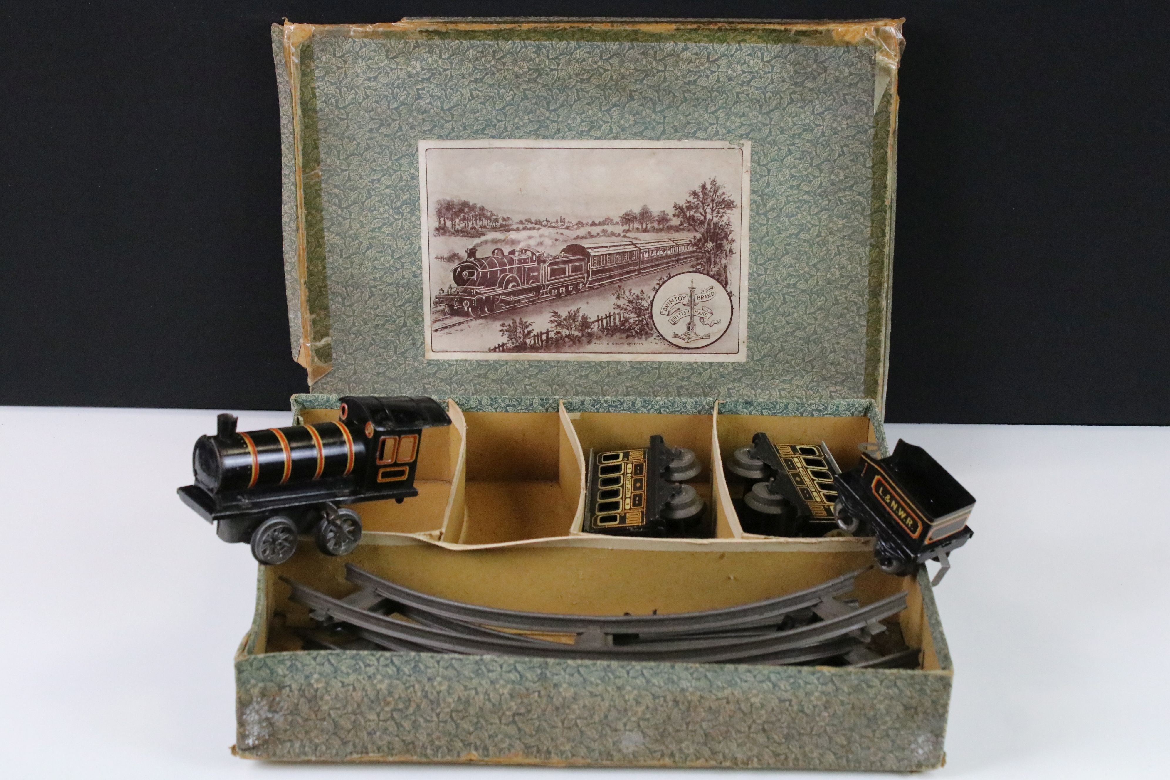 Two early-mid 20th C boxed tin plate train sets to include Brimtoy Clockwork Train No 37/0 Colour - Image 10 of 15