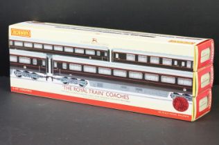 Boxed Hornby OO gauge R4197 The Royal Train Coaches Coach Pack, complete