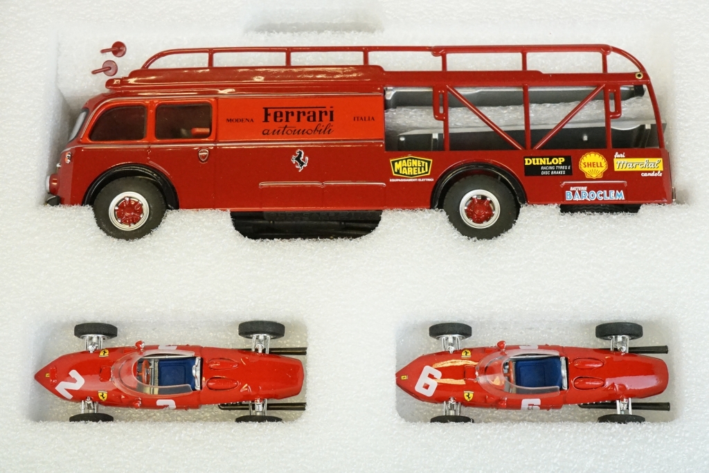 Boxed ltd edn Brumm TRS02 Race Transporter Set Scuderia Ferrari GP Italia 1961 World Champion, - Image 3 of 9