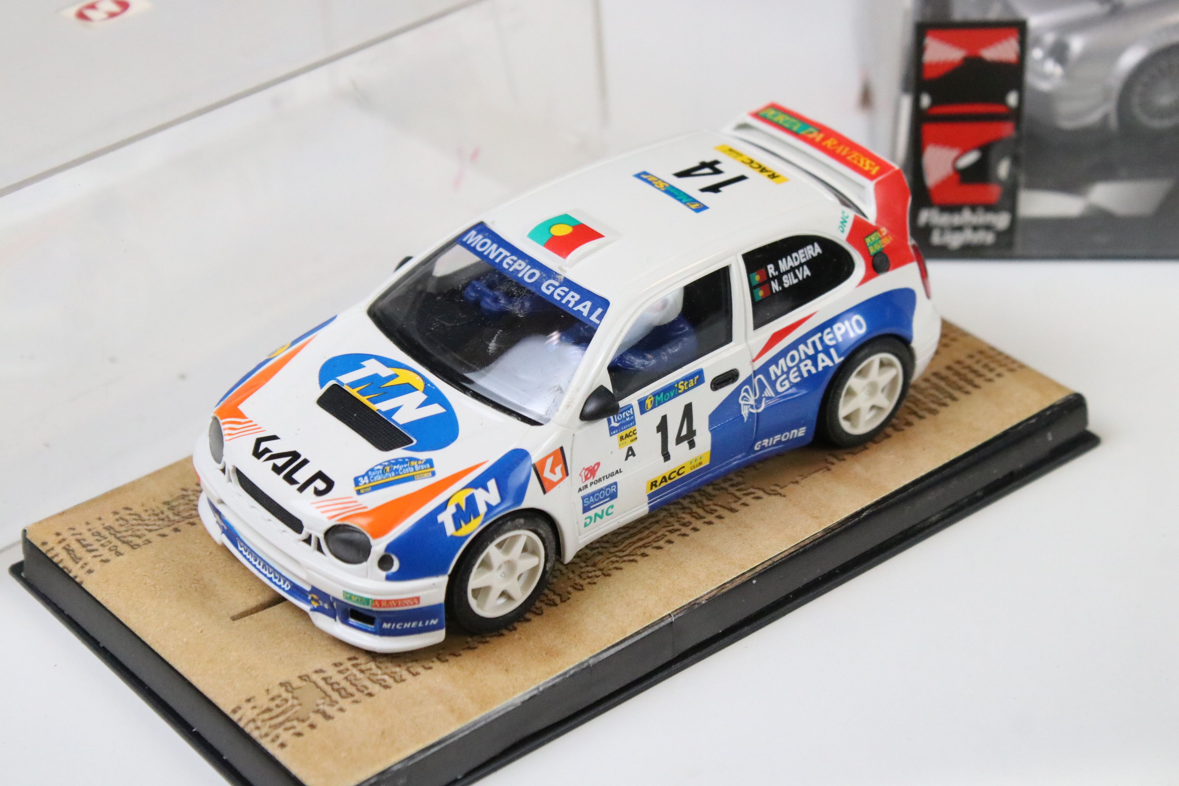 Nine cased / boxed Ninco slot cars to include, 50101 Renault Clio 16V, 50102 Renault Clio 16V, 50104 - Image 2 of 10