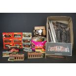 Quantity of OO gauge model railway to include 9 x boxed items of rolling stock, various track,