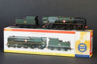 Boxed Hornby OO gauge NRM National Railway Museum R2294 BR 4-6-2 Merchant Navy Class Ellerman