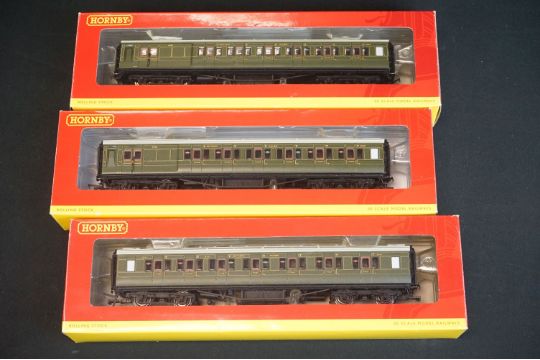 21 Boxed Hornby OO gauge items of rolling stock to include R4297E, R4300C, R4298B, R4300D, R4301C - Image 4 of 6