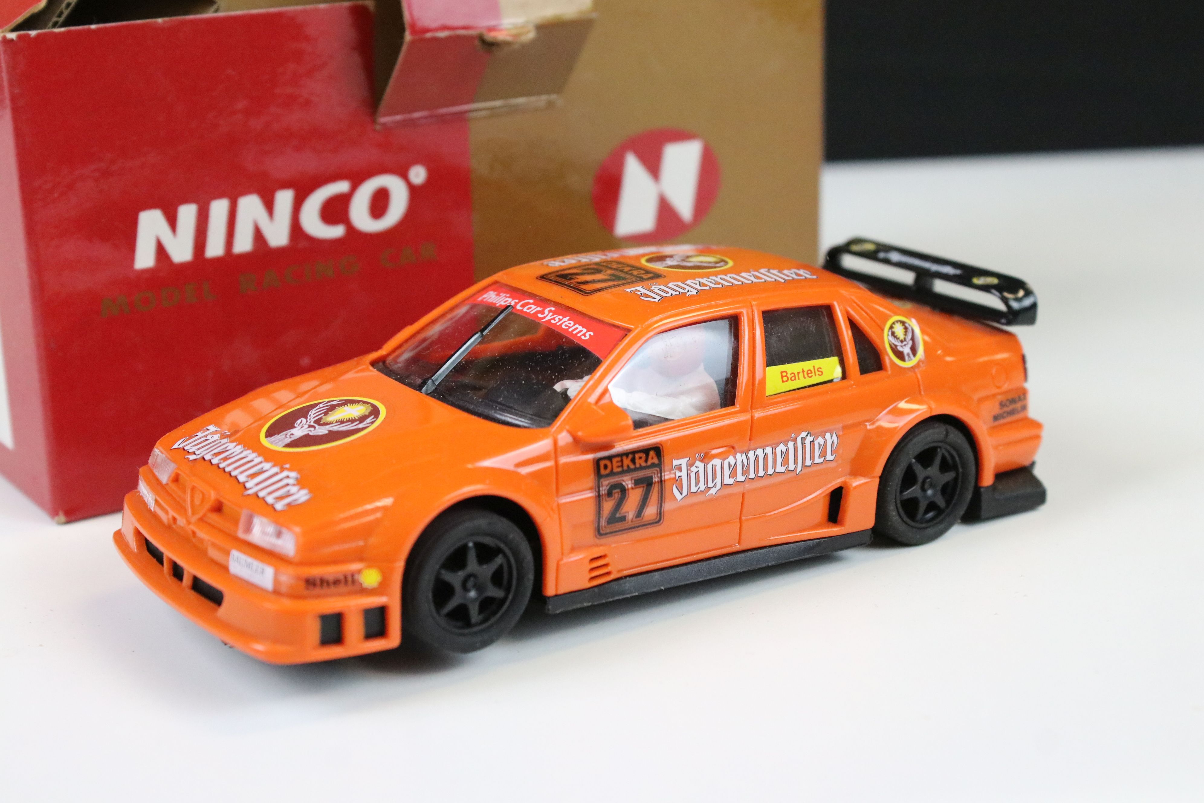 Nine cased / boxed Ninco slot cars to include, 50101 Renault Clio 16V, 50102 Renault Clio 16V, 50104 - Image 7 of 10