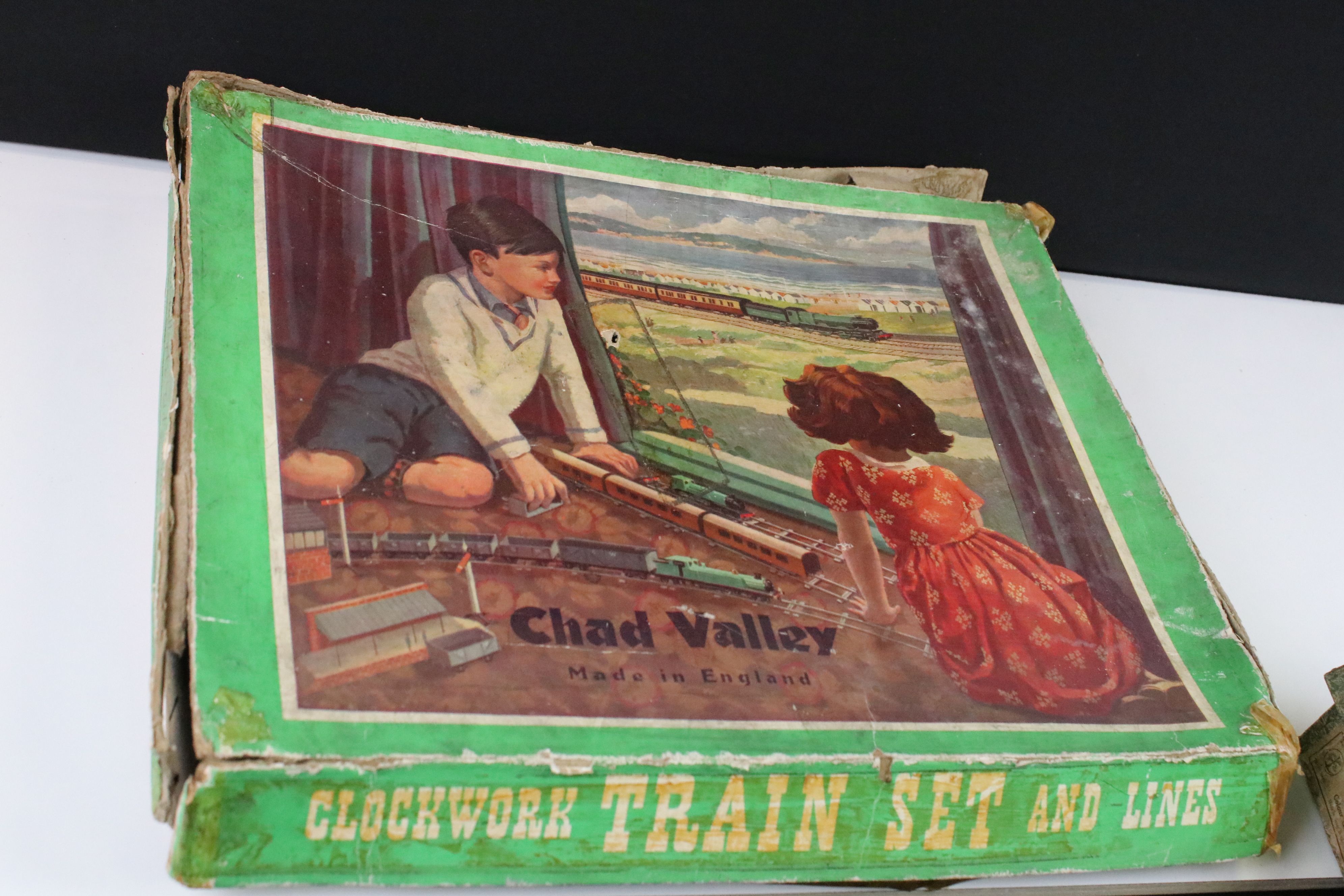 Two early-mid 20th C boxed tin plate train sets to include Brimtoy Clockwork Train No 37/0 Colour - Image 8 of 15