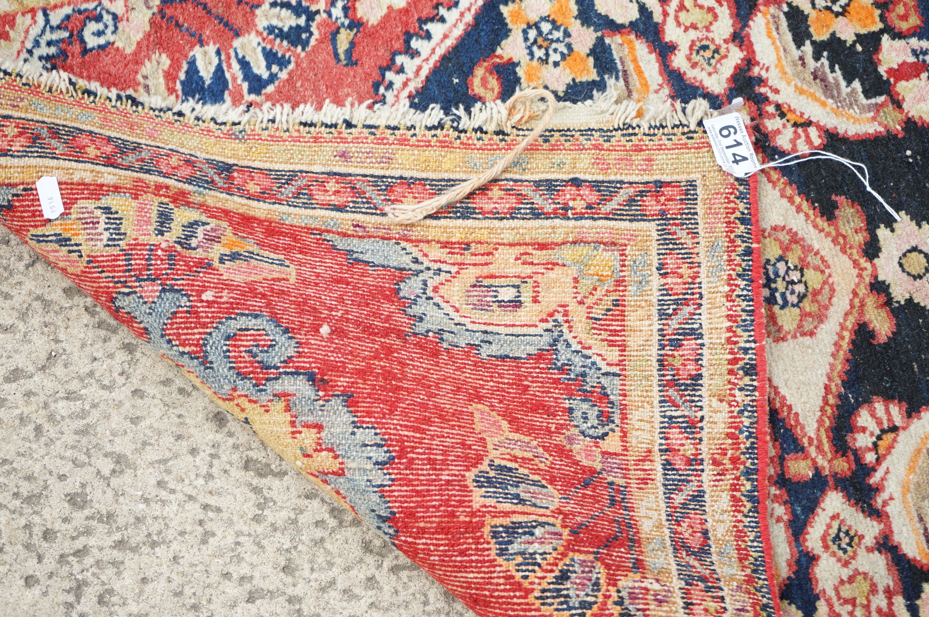 Two small Eastern Wool Rugs 115cm x 70cm and 118cm x 87cm - Image 8 of 15