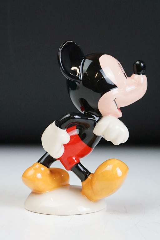 Disney ceramics to include Royal Doulton Mickey Mouse 70th anniversary figurine, disney classics 101 - Image 9 of 21
