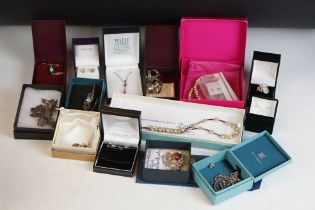 A collection of mainly contemporary sterling silver jewellery to include rings, necklaces and