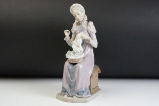 Lladro figurine 5126 “Sewing a Trousseau”, approx 29cm high