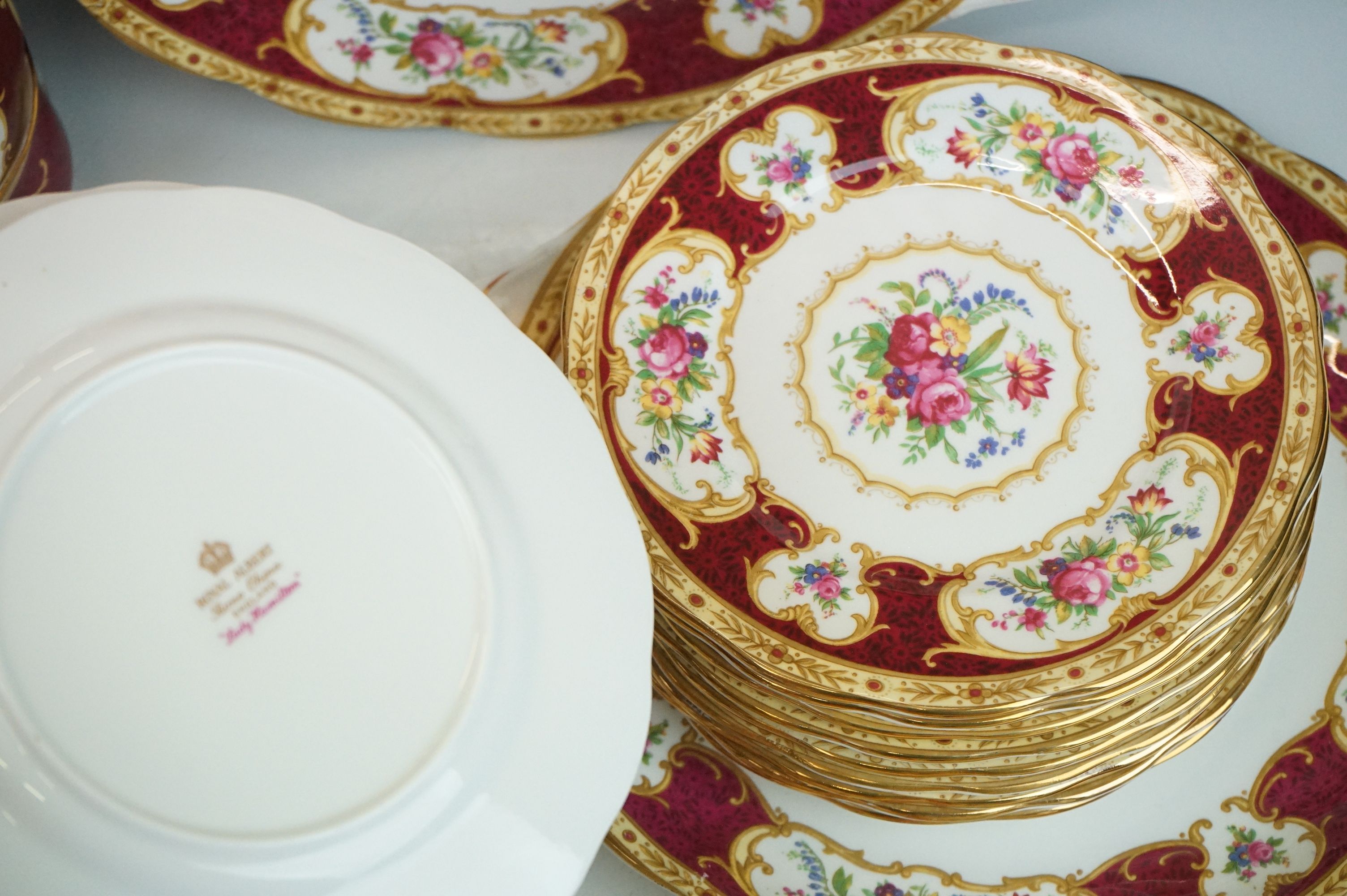 Royal Albert Lady Hamilton tea service consisting of 12 tea cups, 11 saucers, two creamer jugs, salt - Image 8 of 11
