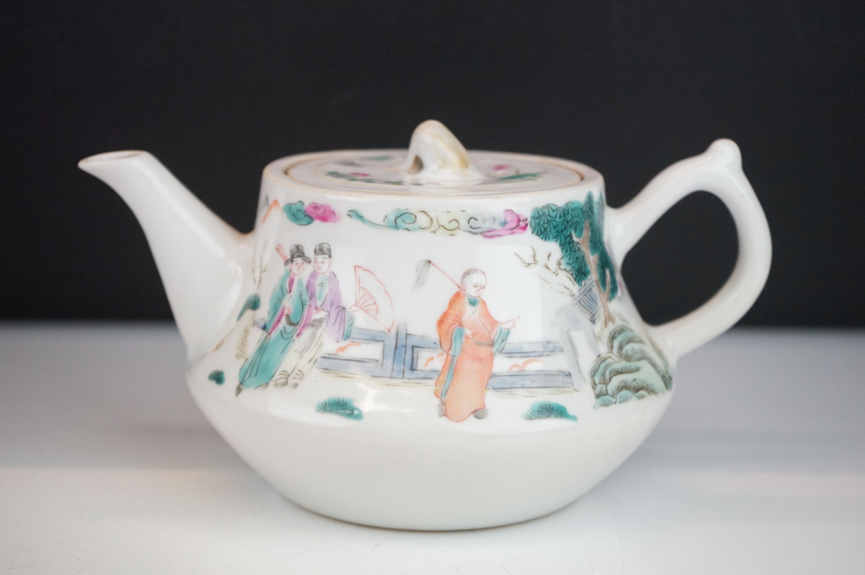 Four pieces of Chinese antique porcelain to include a famille rose tea pot depicting garden - Image 2 of 27