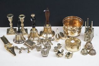 Collection of mixed brassware, 19th century onwards, to include 3 x hand bells with turned wooden