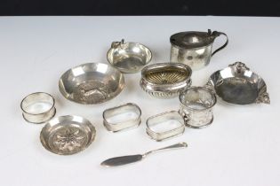 Silver and white metal to include a table salt (hallmarked Birmingham 1903), mustard pot (no