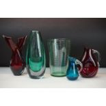 Group of studio art glass to include a Whitefriars green control bubble vase, crossed rim design