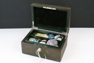 Early 20th Century leather cased jewellery box with a velvet interior including turquoise, mother of