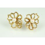 Pair of mid Century vintage 18ct gold and cultured pearl clip on earrings. The earrings in the