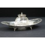 Early 20th Century silver hallmarked ink well having a glass inkwell to the centre with silver lid