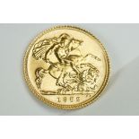 A British Queen Elizabeth II 1982 Gold Half Sovereign Coin