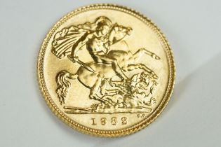 A British Queen Elizabeth II 1982 Gold Half Sovereign Coin