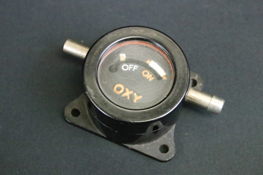 A Hawker Hunter F. mk.4 Oxygen Flow Indicator Mk.2, broad arrow marked to the verso, No.60/232.