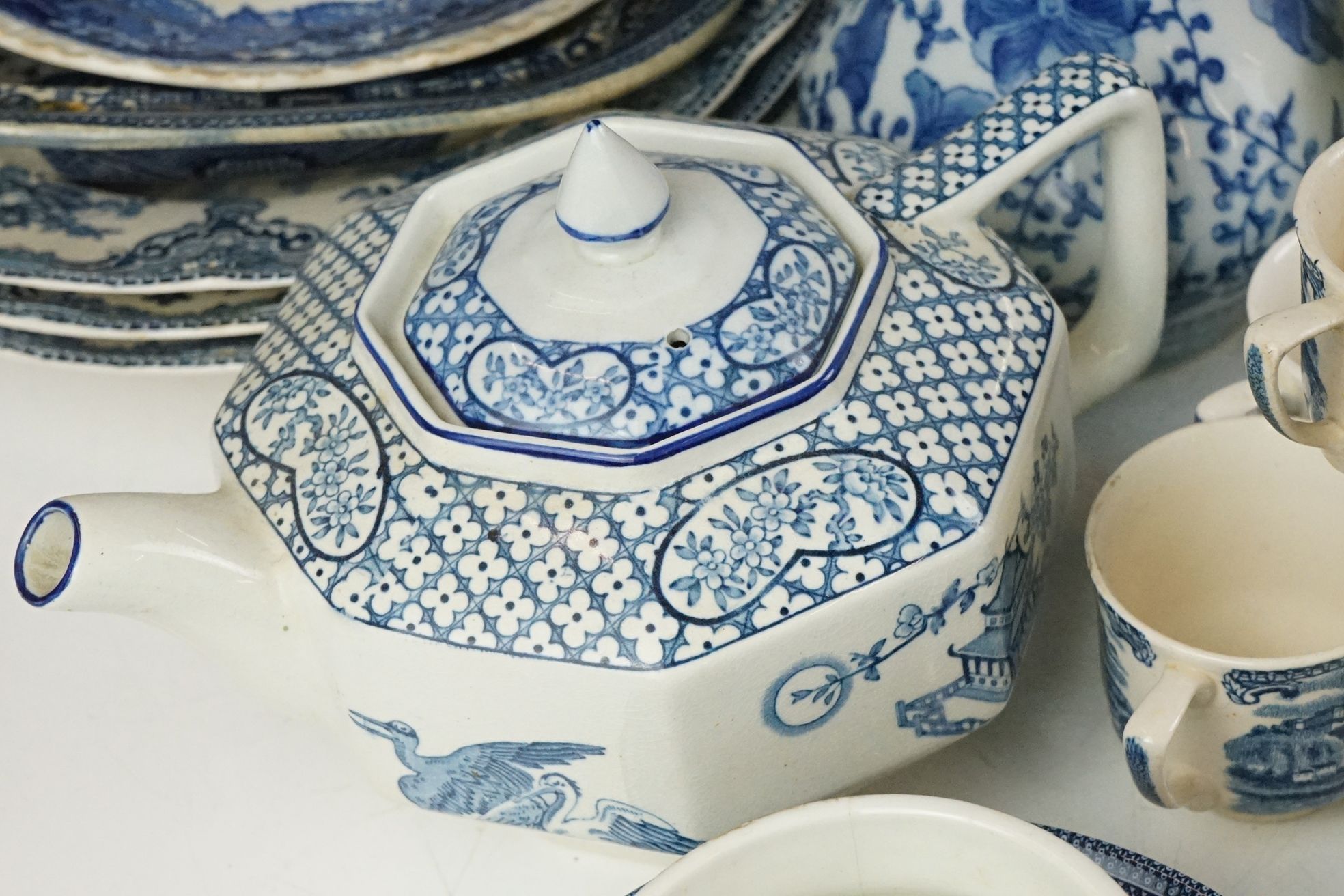 Collection of 19th Century and later blue and white ceramics to include Mason's, Johnson Brothers, - Image 7 of 14