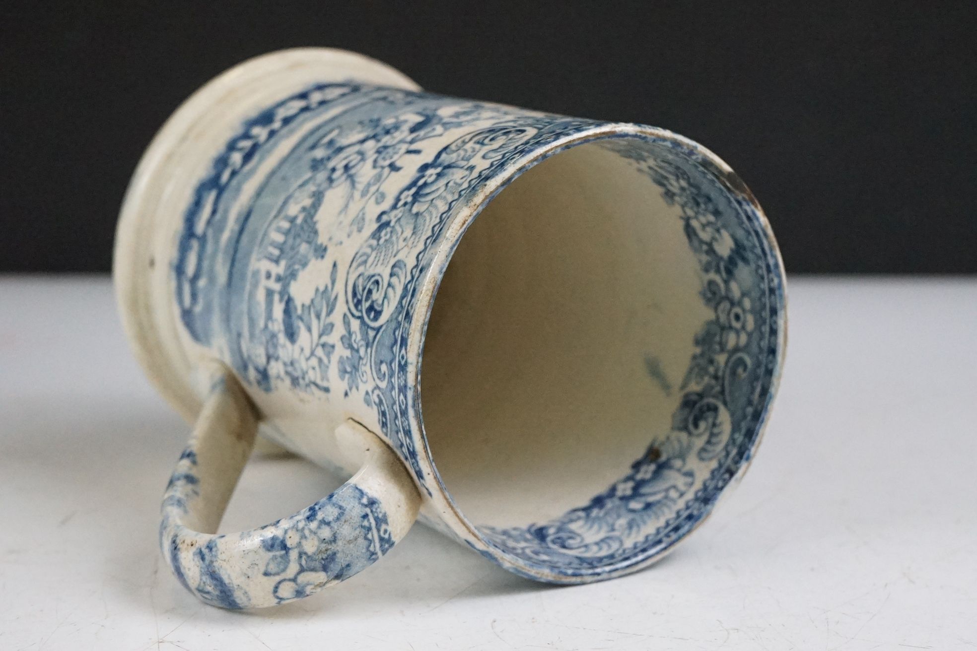 Four 19th century blue & white printed ceramic tankards, featuring early 19th century and Willow - Image 20 of 27