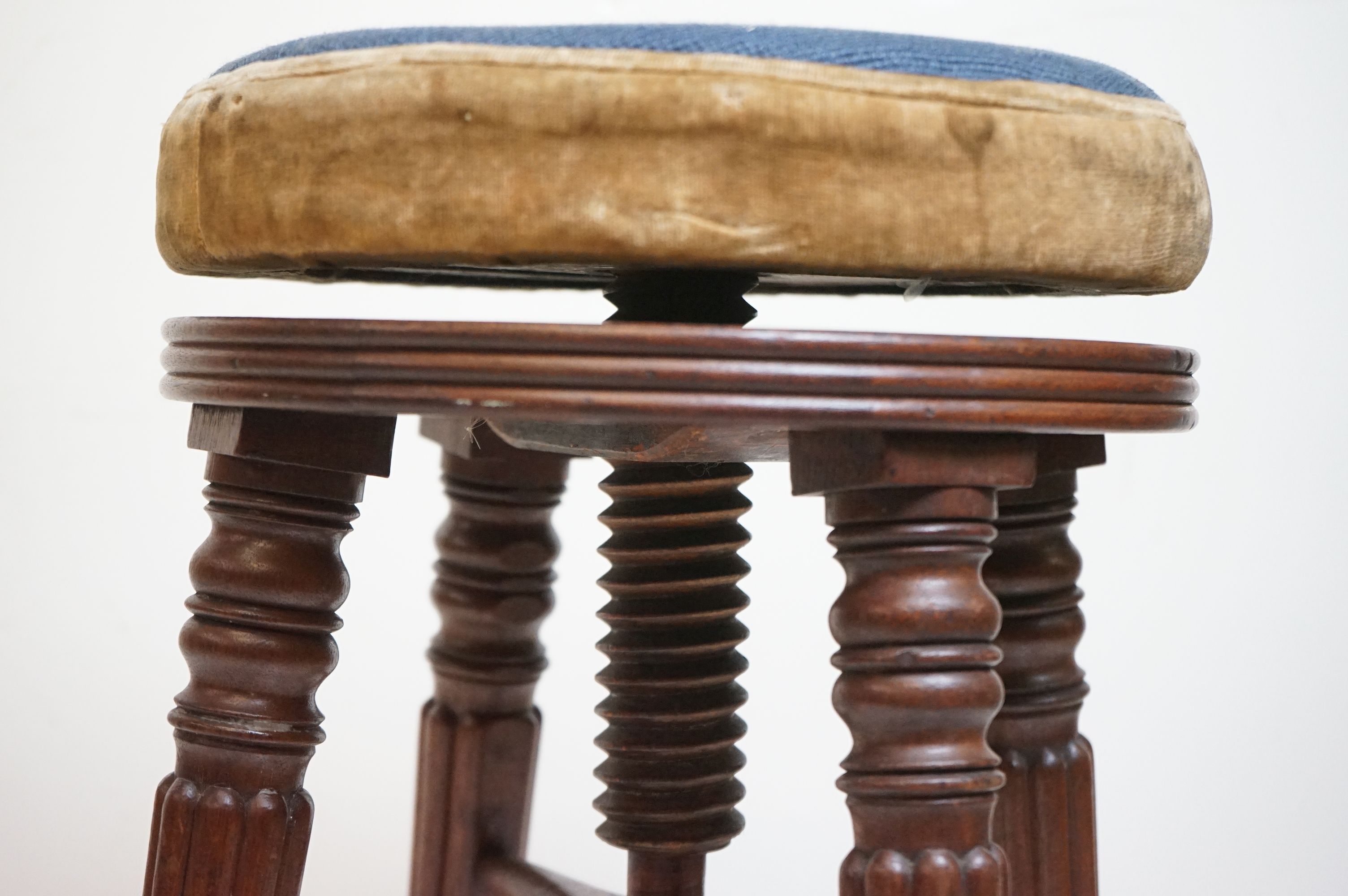 Victorian Mahogany Circular Adjustable Piano Stool with woolwork upholstered seat and raised on - Image 5 of 5