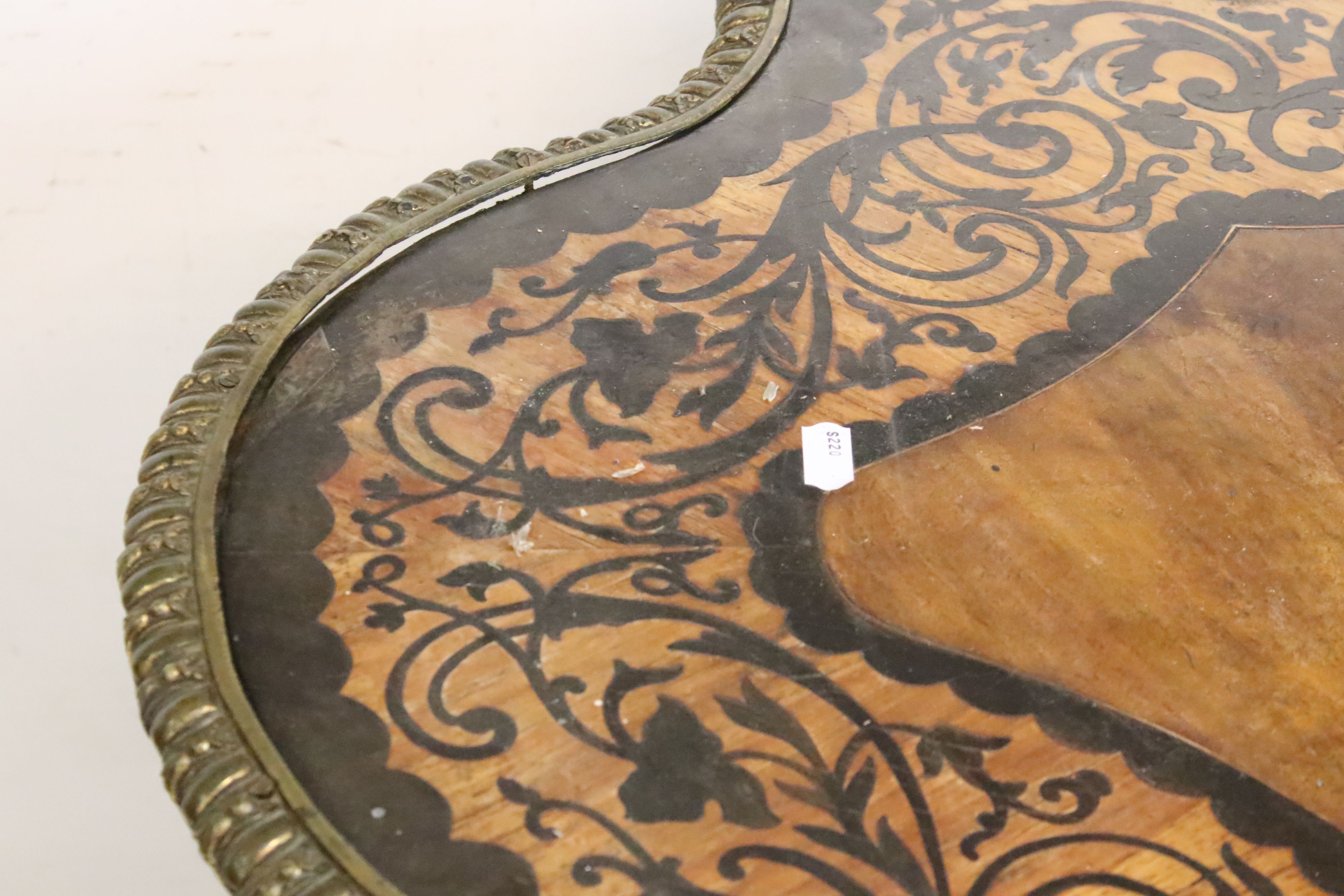 French Louis XVI style Walnut and Kingwood Marquetry Inlaid Centre Table, the shaped oval top with - Image 4 of 9