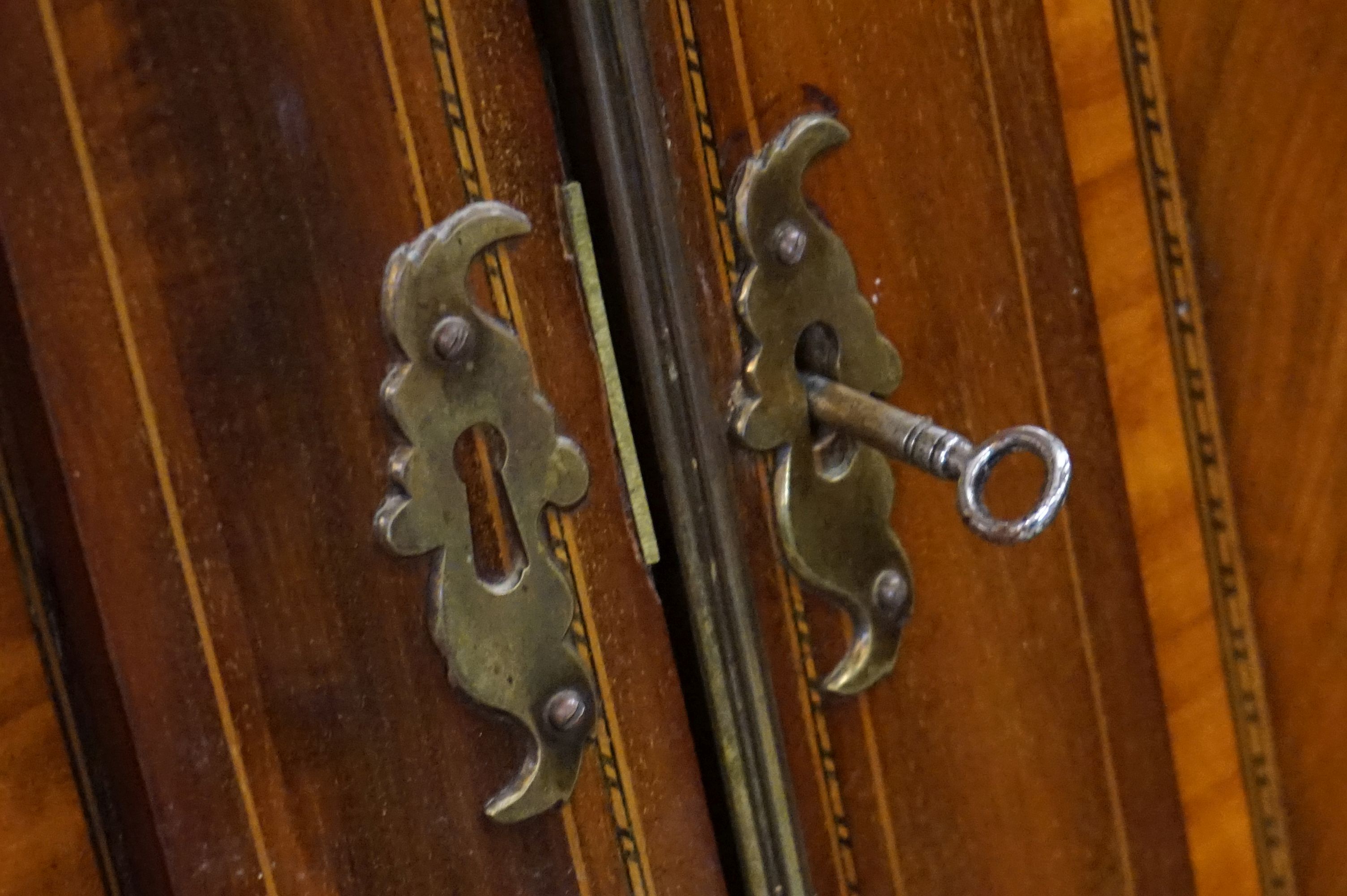 Edwardian Mahogany and Satinwood Cross-banded and Inlaid Wardrobe, the two panel doors opening to - Image 4 of 13