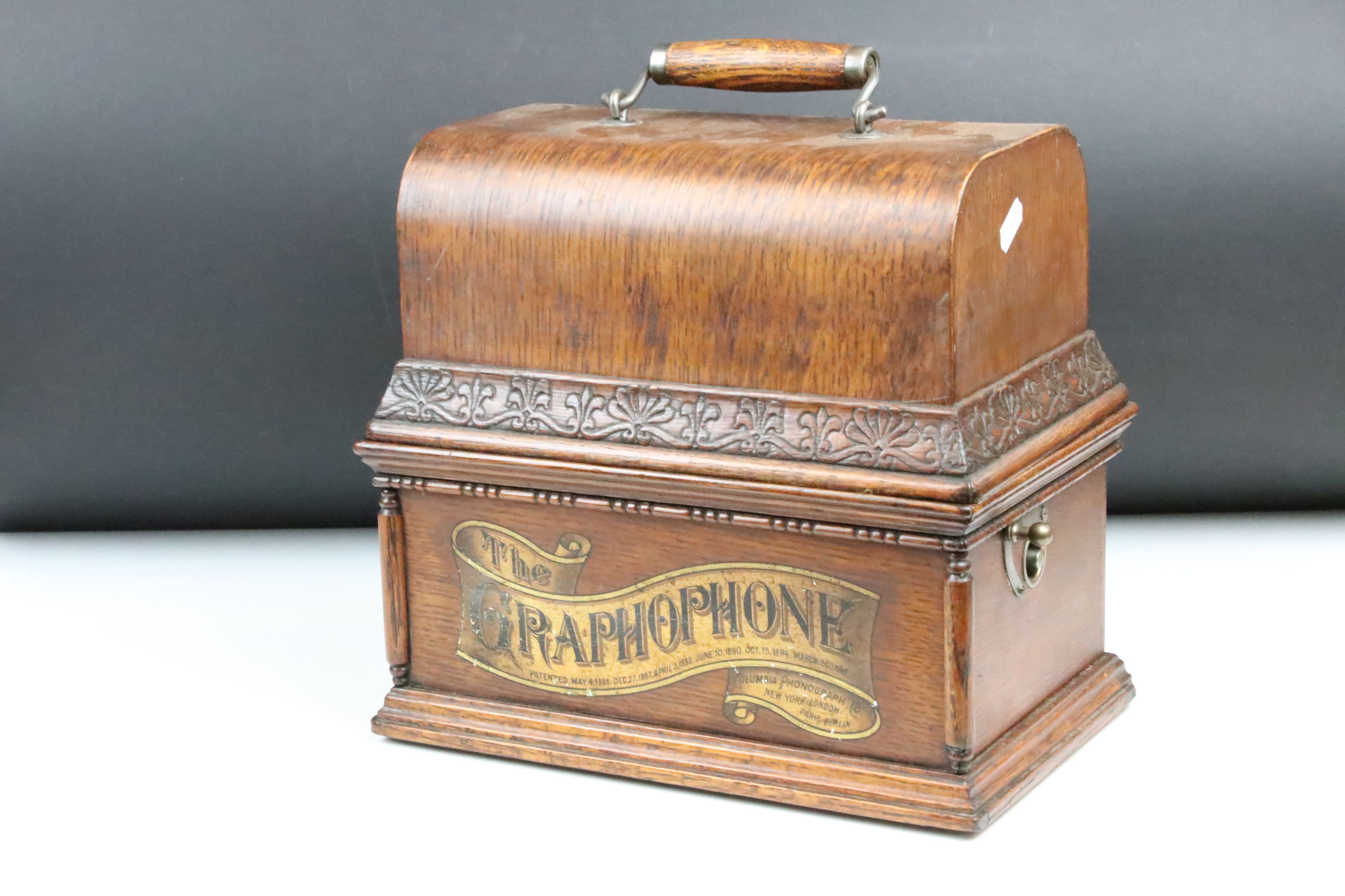 'The Graphophone' early 20th century Columbia Phonograph, Type AT, no. 269135, oak cased, with - Image 7 of 10