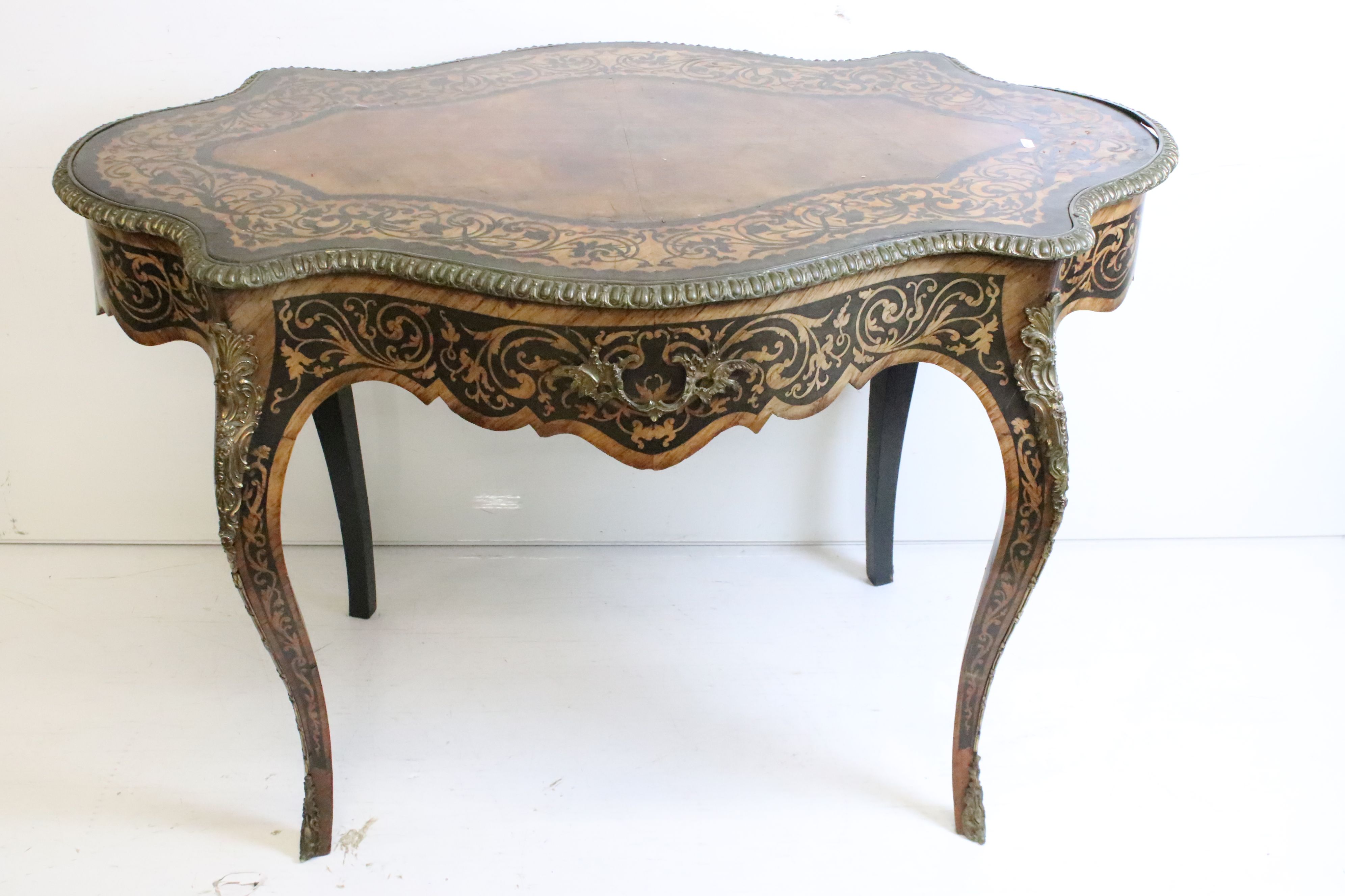 French Louis XVI style Walnut and Kingwood Marquetry Inlaid Centre Table, the shaped oval top with - Image 9 of 9