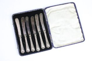 A cased set of six fully hallmarked sterling silver handled butter knives