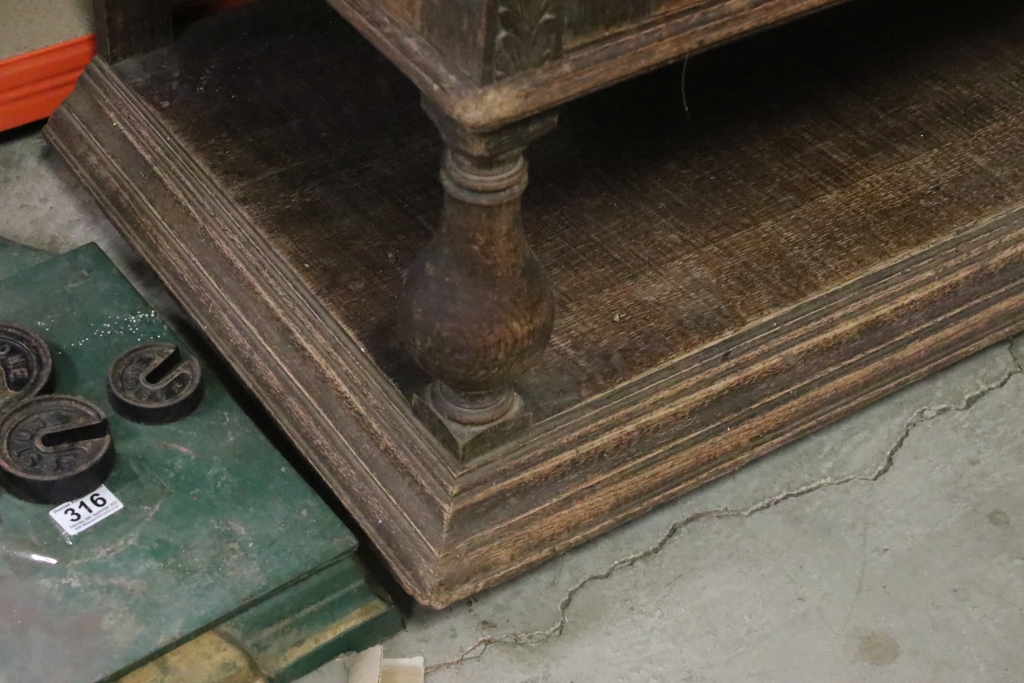 Victorian Oak Mirrored Back Sideboard, the arrangement of three drawers and two cupboard doors - Image 12 of 12