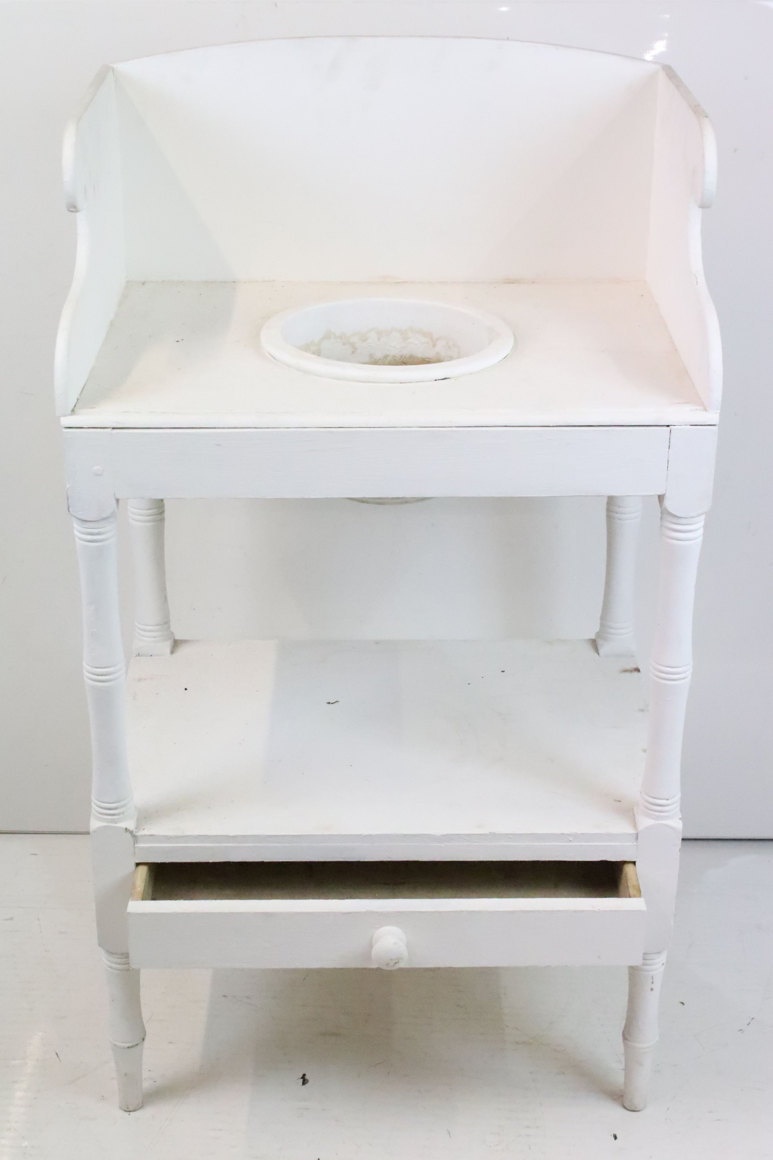 19th century style White Painted Washstand with recess with washbowl and shelf with drawer below, - Image 2 of 6