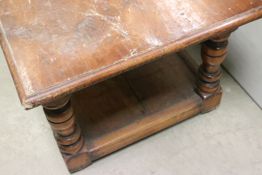 Stained Pine Rectangular Coffee Table with shelf below, 91cm long x 43cm high - Image 5 of 5