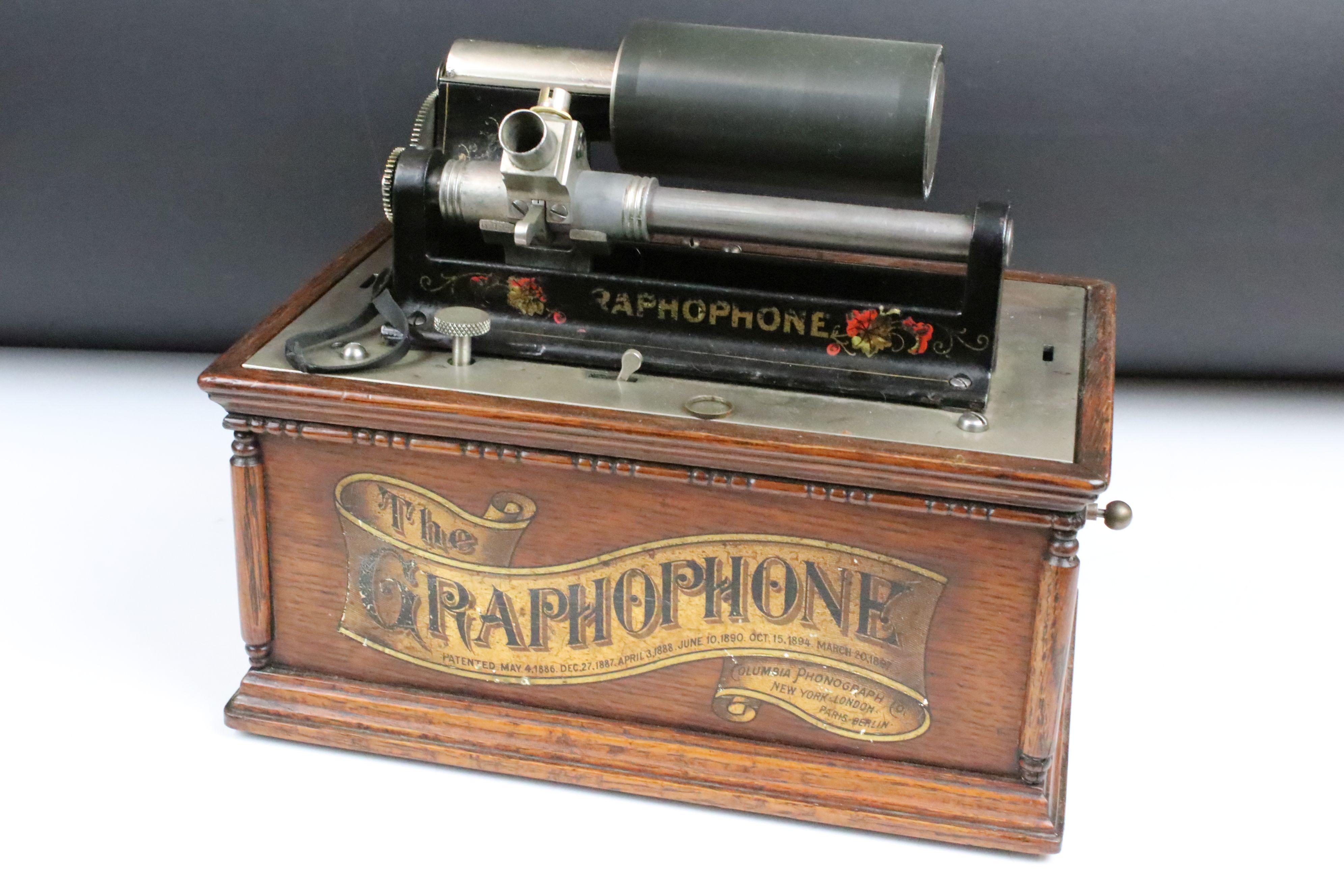 'The Graphophone' early 20th century Columbia Phonograph, Type AT, no. 269135, oak cased, with - Image 2 of 10