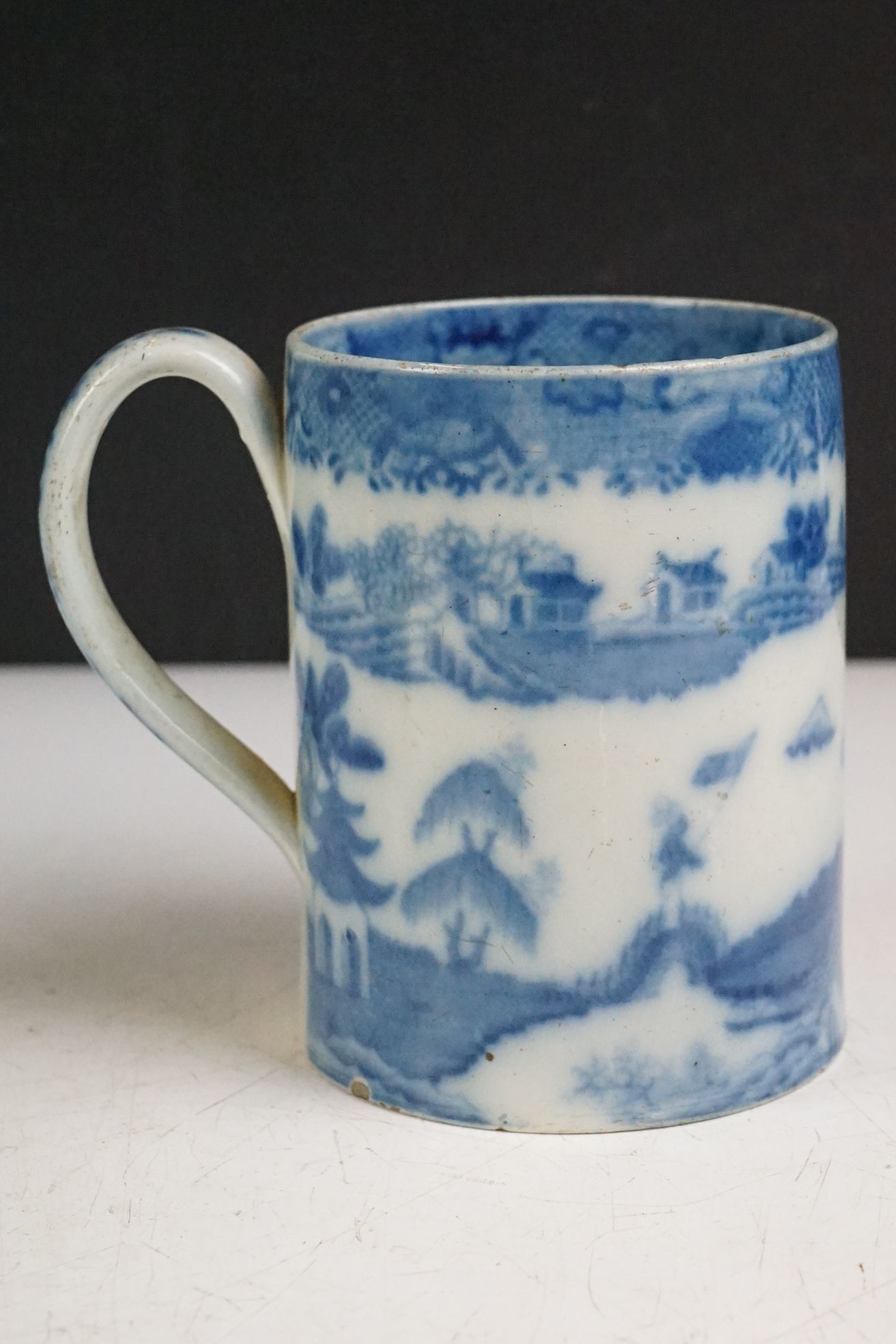Four 19th century blue & white printed ceramic tankards, featuring early 19th century and Willow - Image 24 of 27