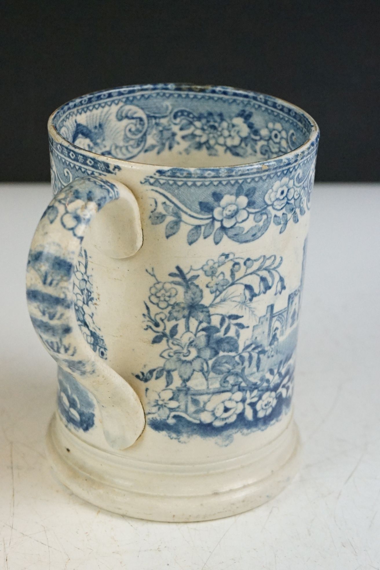Four 19th century blue & white printed ceramic tankards, featuring early 19th century and Willow - Image 19 of 27