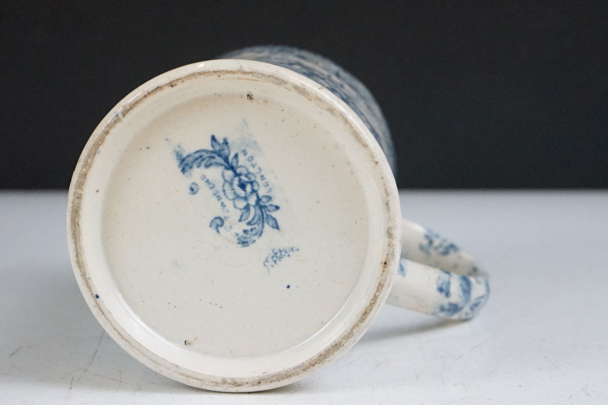Four 19th century blue & white printed ceramic tankards, featuring early 19th century and Willow - Image 21 of 27