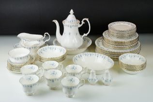 Royal Albert Memory Lane pattern tea / dinner service. The set to include seven large plates, nine