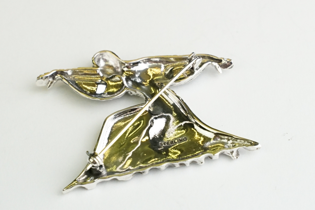 Silver Art Deco style Figural Brooch - Image 3 of 3
